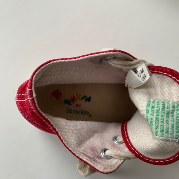 Munchkin Stride Rite High-Top Vintage Sneakers – Red (Toddler 6.5) - Picture 4 of 5